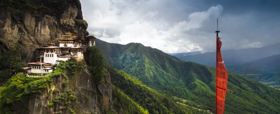 Plan the Perfect Trip to Bhutan: Culture, Nature & Local Insights