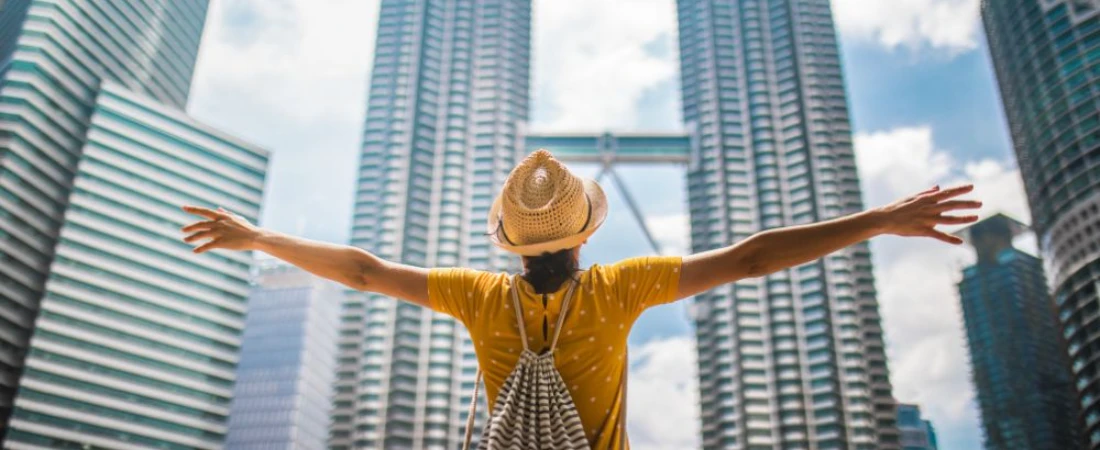 Kuala Lumpur for First-Time Visitors: Mosques, Malls & Merdeka Square