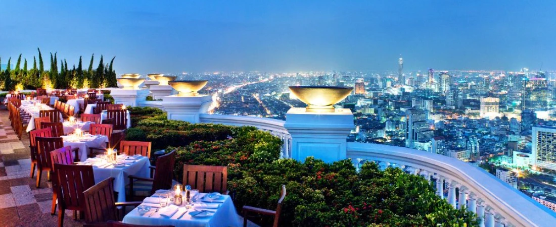 The Ultimate Bangkok Itinerary: Temples, Markets & Rooftops