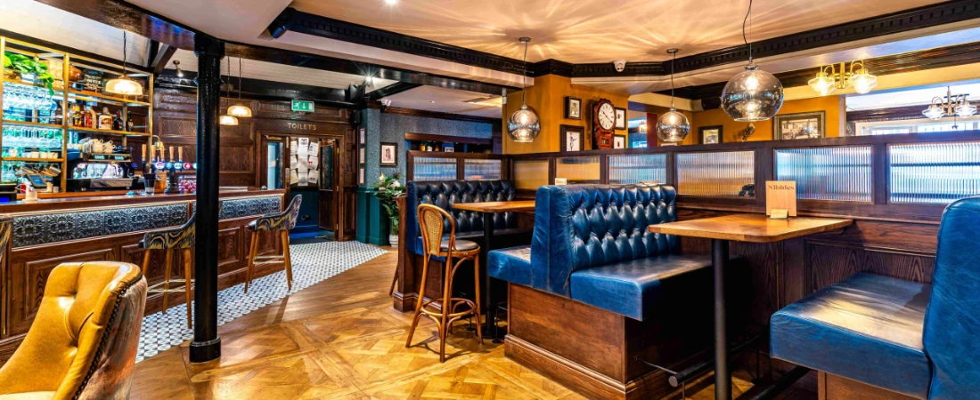 20 Top Traditional British Pubs and Eats in Denton, UK