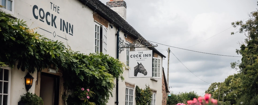 20 Top Traditional British Pubs and Eats in Denton, UK